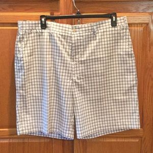 Men's Izod Cream  Plaid Golf Shorts